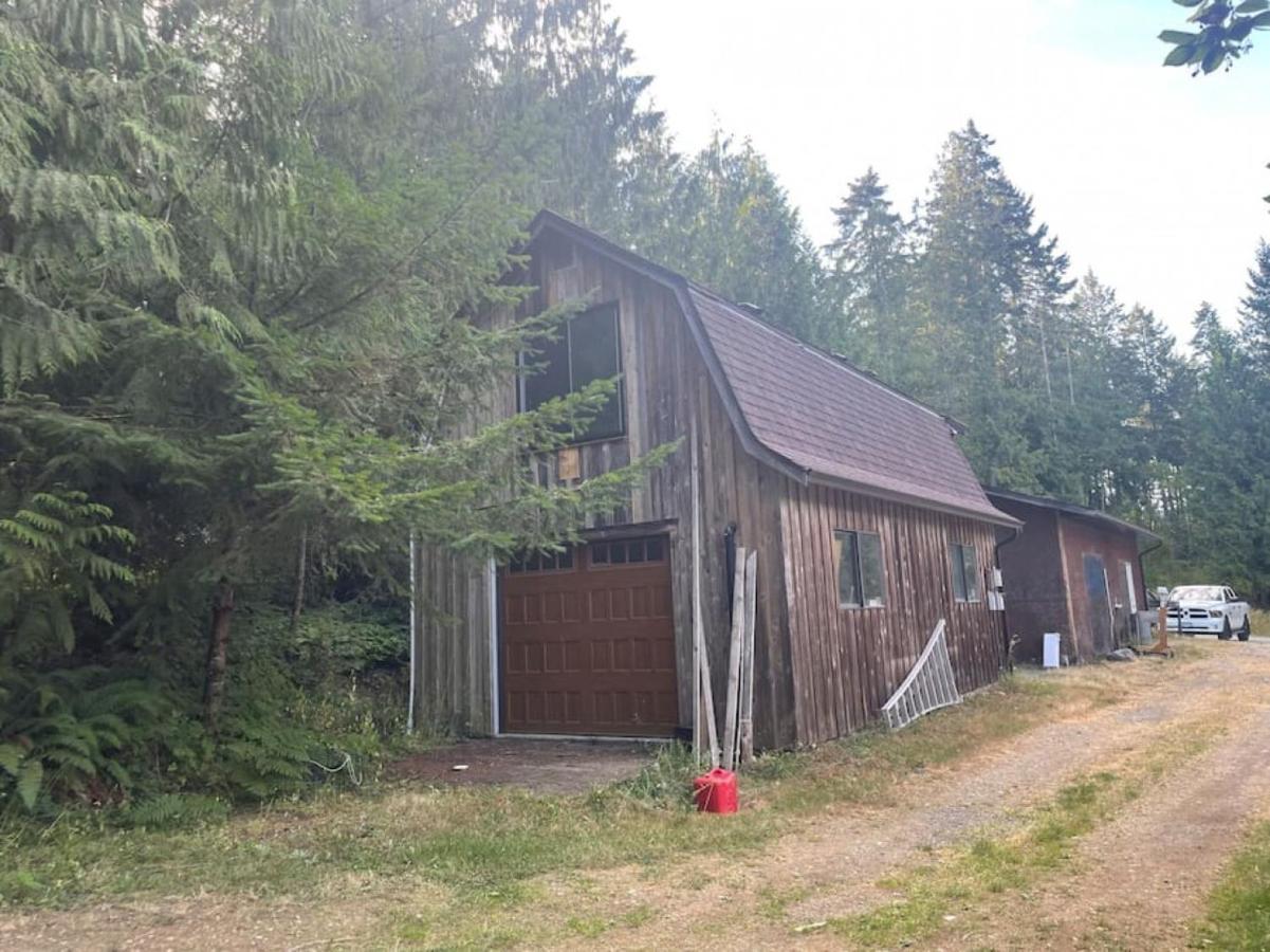 Rustic 1-Bedroom Farm Style Loft With Fire Pit Cobble Hill Exterior photo